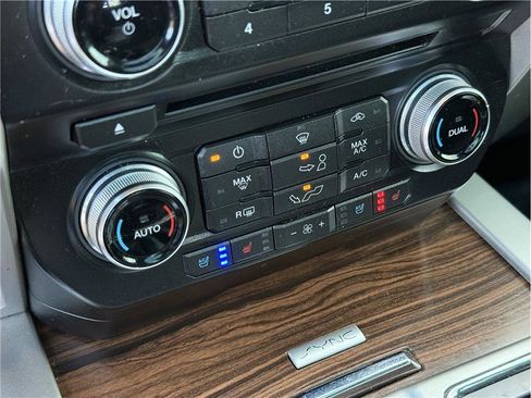 Used 2017 Ford F150 Lariat w/ Equipment Group 502A Luxury image 24