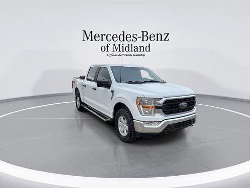 Used 2022 Ford F150 XLT w/ Trailer Tow Package AWD/4WD image 2