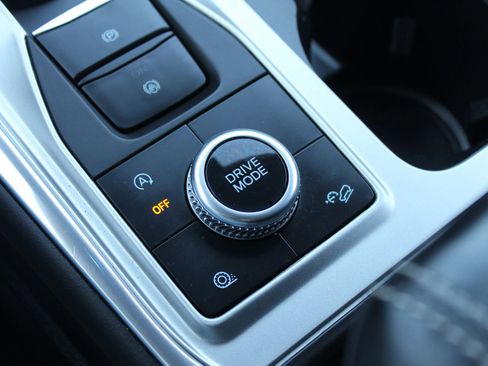 Used 2020 Ford Explorer Limited image 38