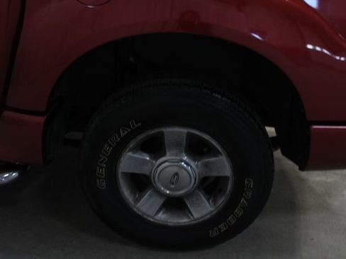 Used 2004 Ford Explorer Sport Trac XLT RWD image 25