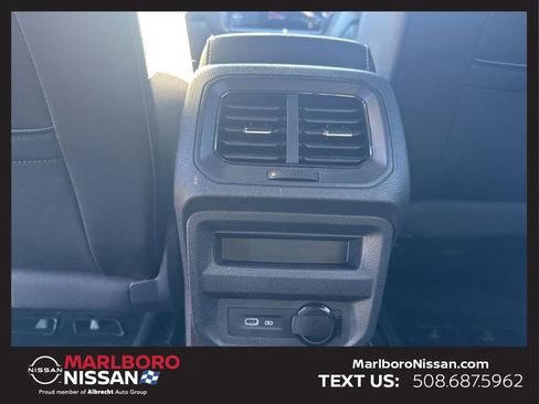 Used 2024 Volkswagen Tiguan SE R-Line image 19