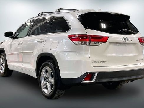 Used 2018 Toyota Highlander Limited AWD/4WD image 12