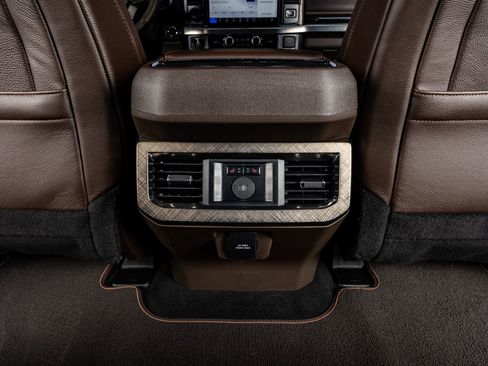 Used 2026 Ford F450 King Ranch w/ FX4 Off-Road Package image 32