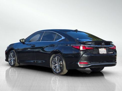 Used 2023 Lexus ES 300h w/ Premium Package image 6