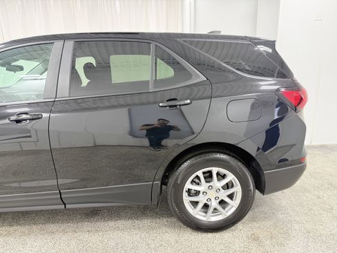 Certified 2024 Chevrolet Equinox LS w/ LS Convenience Package image 5