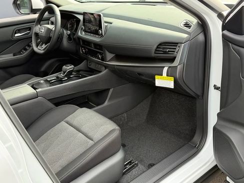 New 2026 Nissan Rogue SV FWD image 26