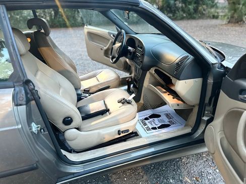 Used 2002 Saab 9-3 SE image 5