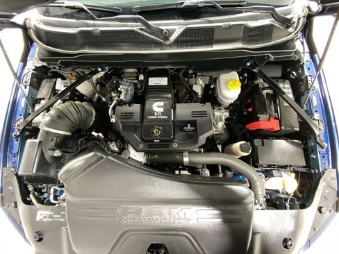 Used 2024 RAM 2500 Laramie w/ Sport Appearance Package AWD/4WD image 25