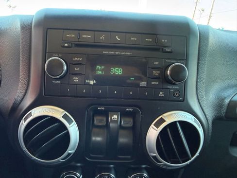 Used 2014 Jeep Wrangler Rubicon w/ Dual Top Group AWD/4WD image 6