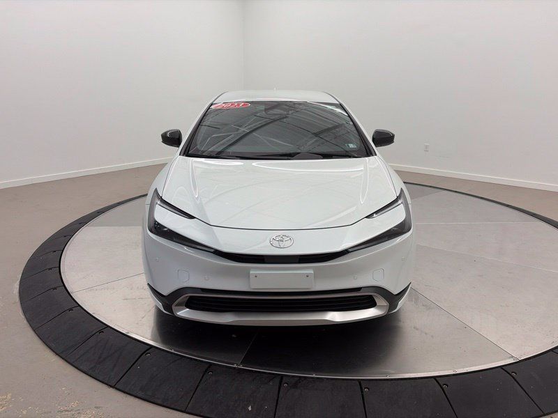 Used 2023 Toyota Prius Prime FWD image 7