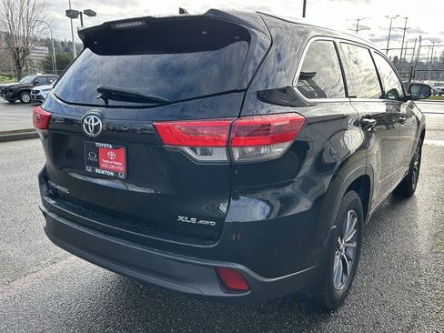 Certified 2018 Toyota Highlander XLE image 5
