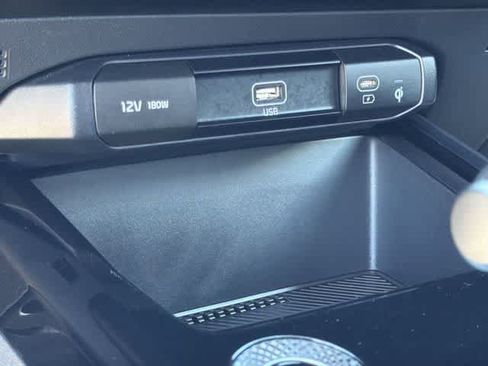 Used 2023 Kia Niro EX image 23