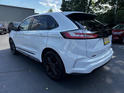 Certified 2023 Ford Edge SE w/ Black Appearance Package AWD/4WD image 7