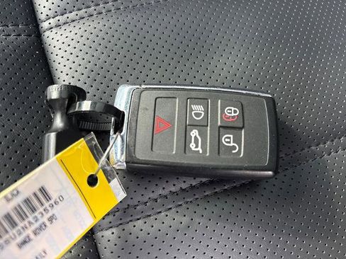 Used 2022 Land Rover Range Rover Sport HSE Silver Edition image 29