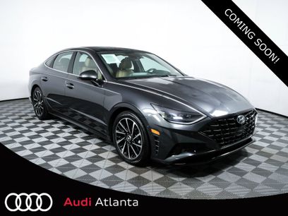 Used 2021 Hyundai Sonata Limited w/ Preferred Accessory Package