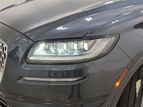 Certified 2023 Lincoln Nautilus Reserve w/ Equipment Group 202A image 28