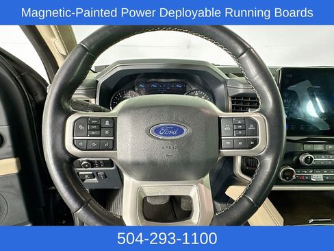 Used 2024 Ford Expedition Limited image 11