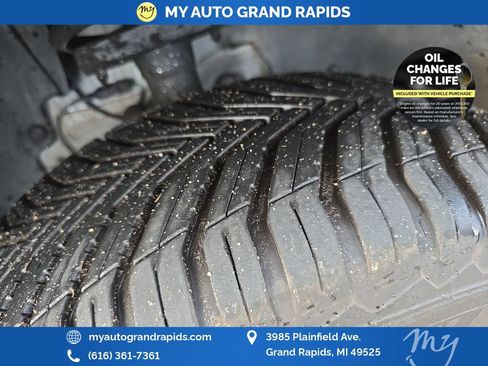 Used 2021 Jeep Cherokee Limited w/ Elite Package AWD/4WD image 37