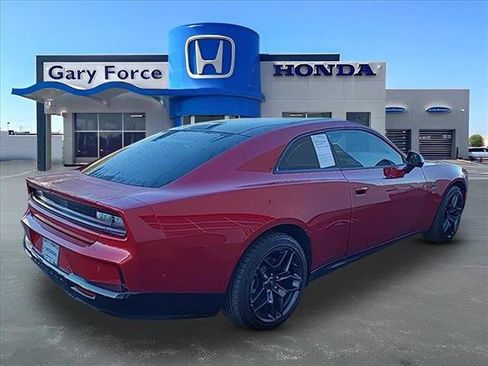 Used 2024 Dodge Charger R/T w/ Plus Group image 2