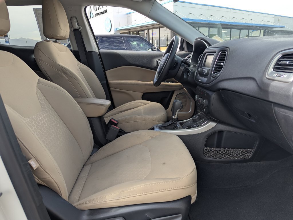 Used 2018 Jeep Compass Sport AWD/4WD image 30