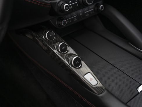 Certified 2018 Ferrari GTC4Lusso image 39