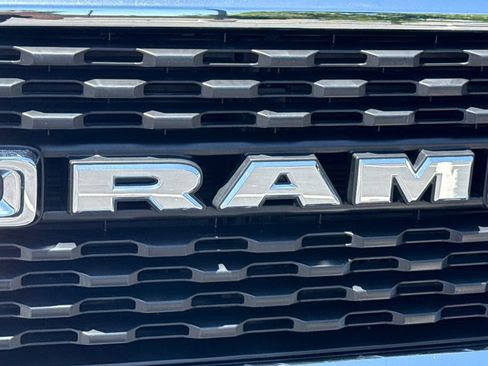 Used 2024 RAM 2500 Big Horn AWD/4WD image 8