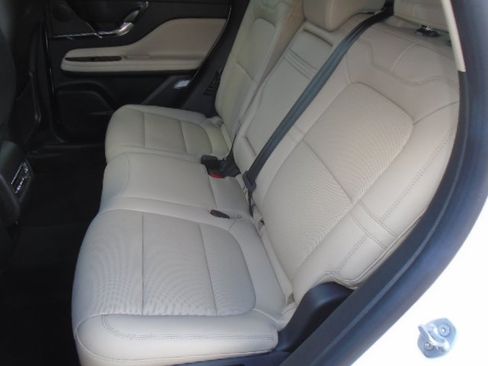 Used 2025 Lincoln Corsair AWD w/ Equipment Group 101A image 3