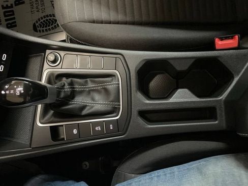 Certified 2024 Volkswagen Jetta S FWD image 21