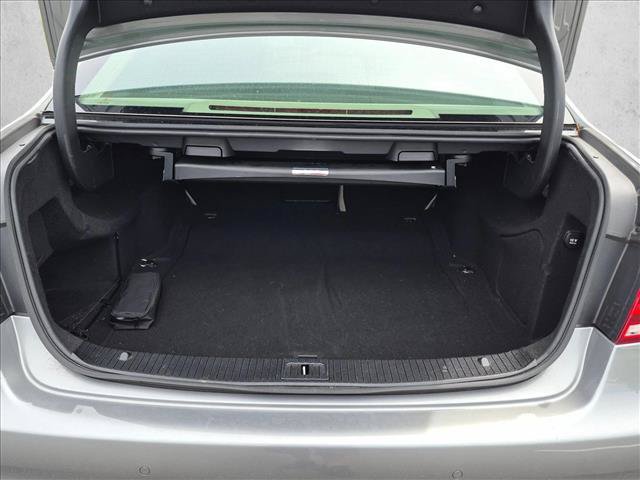 Used 2015 Mercedes-Benz E 400 Sedan image 6