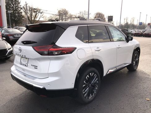 New 2026 Nissan Rogue Platinum w/ Platinum Premium Package image 13
