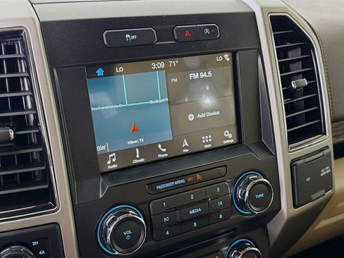 Used 2018 Ford F150 Lariat image 16