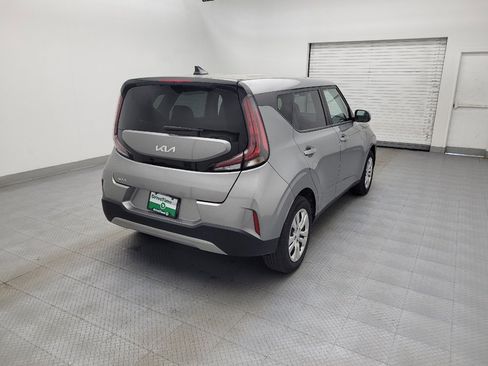 Used 2024 Kia Soul LX image 9