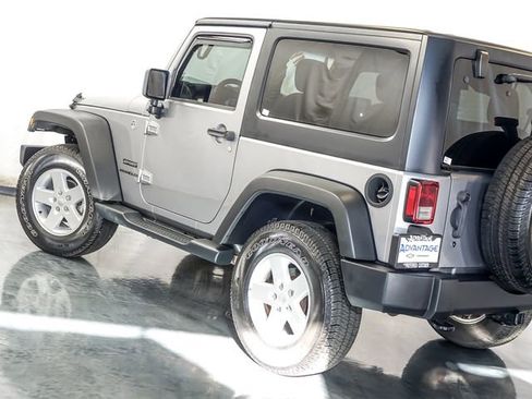 Used 2017 Jeep Wrangler Sport w/ Quick Order Package 24S AWD/4WD image 11