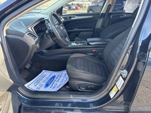 Used 2020 Ford Fusion SE AWD/4WD image 10