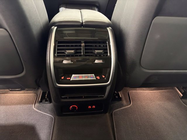 Certified 2024 BMW X7 xDrive40i w/ M Sport Package AWD/4WD image 28