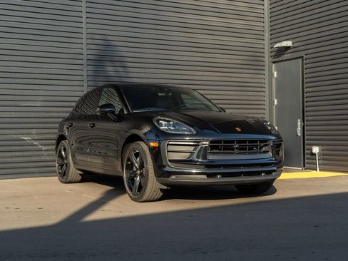 Used 2022 Porsche Macan image 7