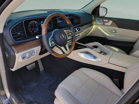 Certified 2022 Mercedes-Benz GLS 450 4MATIC image 27