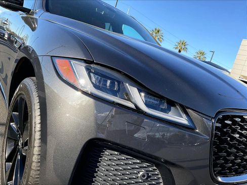 Used 2025 Jaguar F-PACE R-Dynamic S image 30