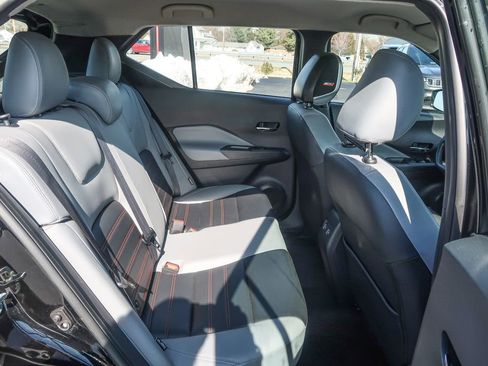 Used 2023 Nissan Kicks SR w/ SR Premium Package image 17