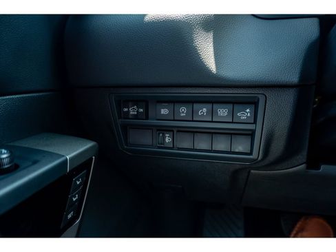 Used 2026 Toyota Tundra Limited AWD/4WD image 27