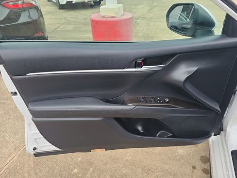 Used 2023 Toyota Camry XSE image 12