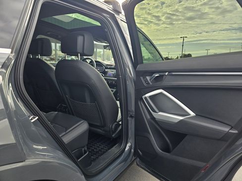 Used 2020 Audi Q3 2.0T Premium image 15