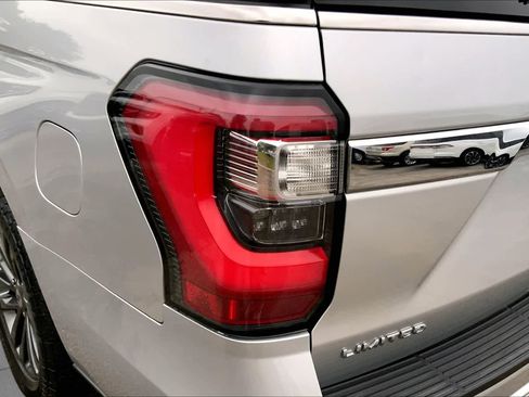 Certified 2019 Ford Expedition Max Limited RWD image 25
