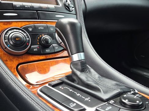 Used 2007 Mercedes-Benz SL 550 image 17