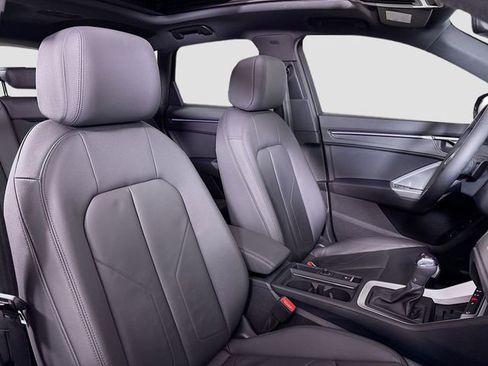 Used 2024 Audi Q3 2.0T Premium Plus image 30