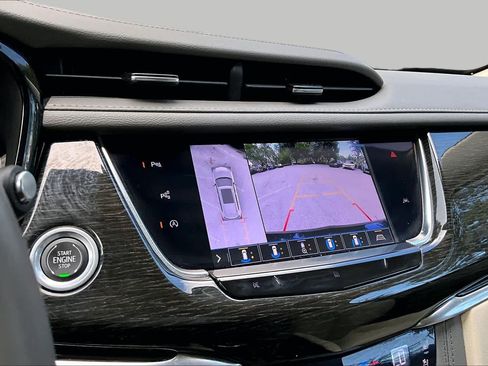 Used 2020 Cadillac XT6 Premium Luxury FWD image 25