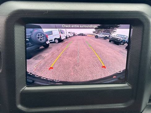 Used 2023 Jeep Wrangler Unlimited AWD/4WD image 18