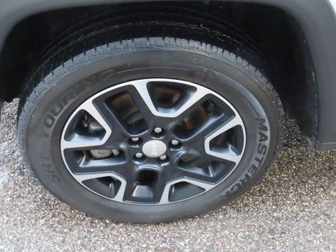 Used 2022 Jeep Compass Latitude w/ Convenience Group image 18