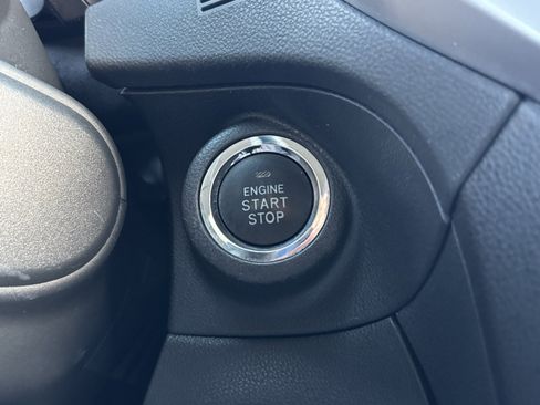 Used 2022 Subaru Ascent Limited image 5