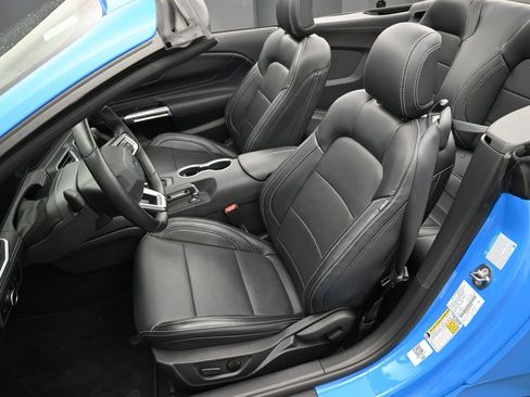 Used 2025 Ford Mustang GT Premium w/ GT Performance Package image 10